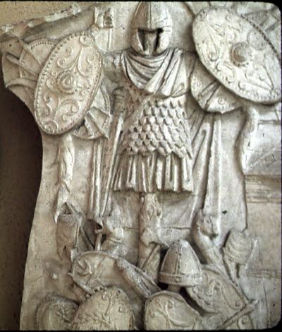 [Image: dacian_trophy_original.jpg]